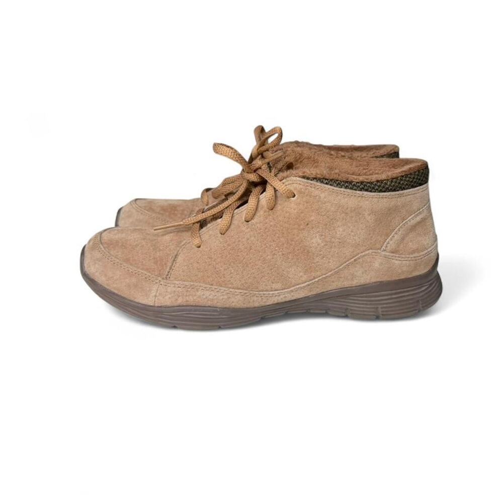 SKECHERS Seager “Home Team” Tan Suede leather Faux Fur Ankle Boots –
Blokecore - Picture 2 of 8